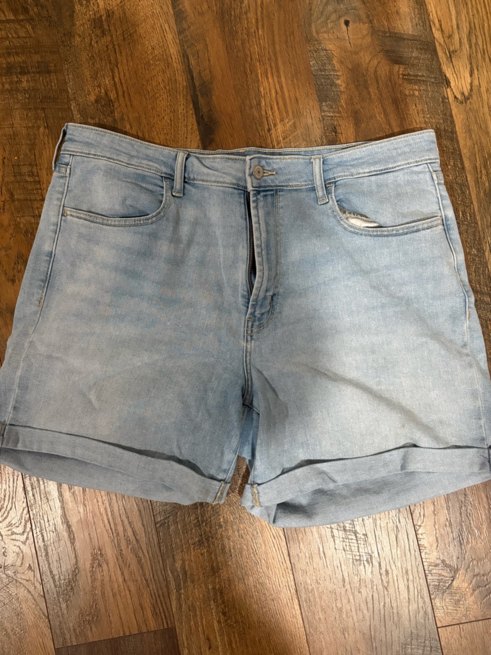 Old Navy High Rise Wow Short
